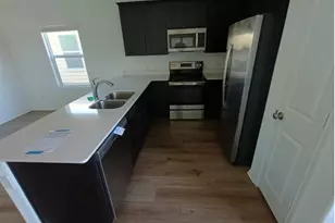 100 Tugboat Annie Wy, Jarrell, TX 76537 - Photo 3