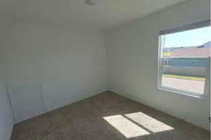 100 Tugboat Annie Wy, Jarrell, TX 76537 - Photo 5