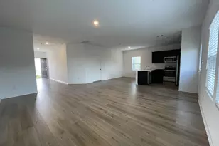 100 Tugboat Annie Wy, Jarrell, TX 76537 - Photo 5