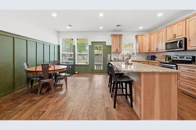 202 Cedar Hills Drive, Elgin, TX 78621 - Photo 9