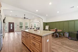 202 Cedar Hills Dr, Elgin, TX 78621 - Photo 13