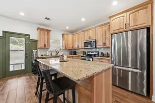 202 Cedar Hills Dr, Elgin, TX 78621 - Photo 11