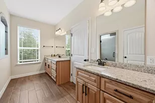 202 Cedar Hills Dr, Elgin, TX 78621 - Photo 19