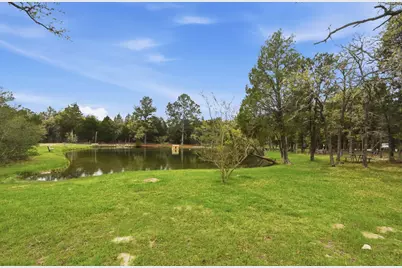 202 Cedar Hills Drive, Elgin, TX 78621 - Photo 33