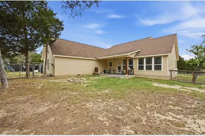 202 Cedar Hills Drive, Elgin, TX 78621 - Photo 29