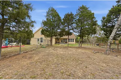 202 Cedar Hills Drive, Elgin, TX 78621 - Photo 31