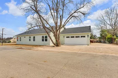 2102 S Church Street, Georgetown, TX 78626 - Photo 29