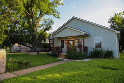 2102 S Church Street, Georgetown, TX 78626 - Photo 1