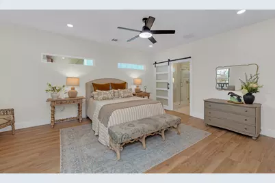 2102 S Church Street, Georgetown, TX 78626 - Photo 5