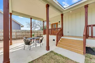 2102 S Church St, Georgetown, TX 78626 - Photo 11