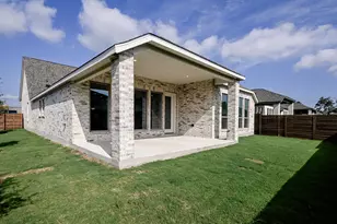 316 Foxfire Cv, Lockhart, TX 78644 - Photo 19