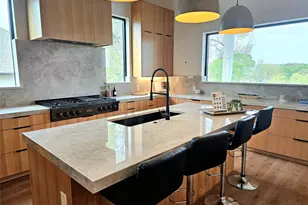 205 Waters View Ct, Dripping Springs, TX 78620 - Photo 11