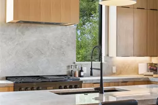 205 Waters View Ct, Dripping Springs, TX 78620 - Photo 9