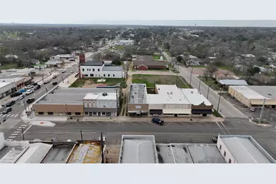 239 N Main Street, Rockdale, TX 76567 - Photo 35