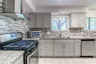 12111 Missel Thrush Ct, Austin, TX 78750 - Photo 9