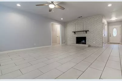 12111 Missel Thrush Court, Austin, TX 78750 - Photo 5