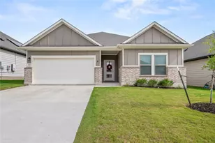 237 Little Grn Trl, Jarrell, TX 76537 - Photo 1