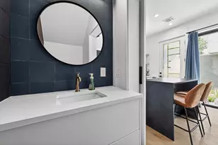 1206 Luna St, Austin, TX 78721 - Photo 25