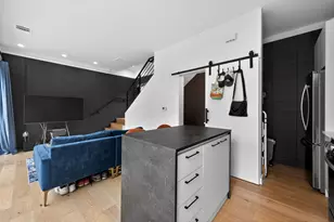 1206 Luna St, Austin, TX 78721 - Photo 15