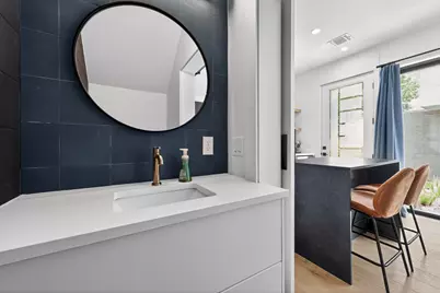 1206 Luna Street #2, Austin, TX 78721 - Photo 25