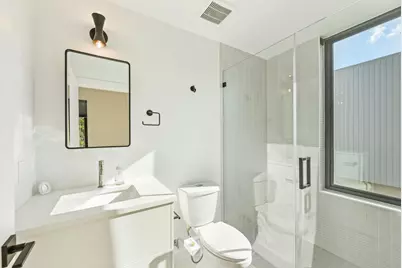 1206 Luna Street #2, Austin, TX 78721 - Photo 31