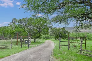 1500 Spoke Hollow Rd, Wimberley, TX 78676 - Photo 31
