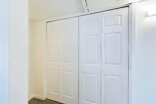 2124 Burton Dr, Austin, TX 78741 - Photo 19