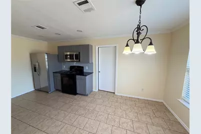 2203 Bluebonnet Drive, Round Rock, TX 78664 - Photo 5