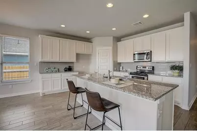 216 Trellis Boulevard, Leander, TX 78641 - Photo 3