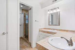 6906 One Oak Rd, Austin, TX 78749 - Photo 17
