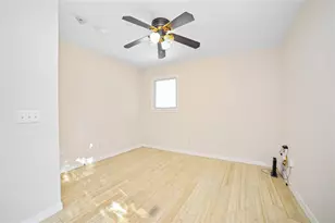 2716 E 22nd St, Austin, TX 78722 - Photo 5
