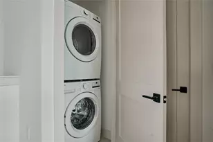 2209 Woodland Ave, Austin, TX 78741 - Photo 15