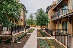 2209 Woodland Ave, Austin, TX 78741 - Photo 33