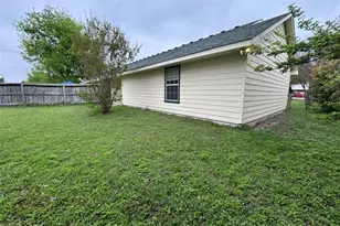603 E Sandy Ln, Little River Academy, TX 76554 - Photo 21