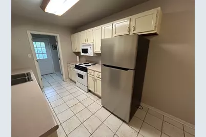 603 E Sandy Lane #B, Little River Academy, TX 76554 - Photo 5