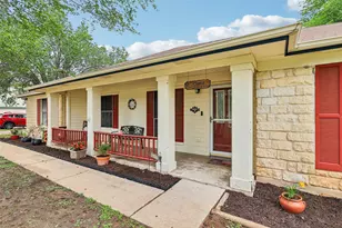 510 Maybrook Dr, Buda, TX 78610 - Photo 5