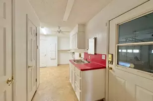 608 Mogonye Ln, Elgin, TX 78621 - Photo 23