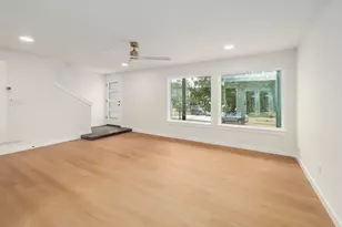 1413 Valleyridge Dr, Austin, TX 78704 - Photo 3