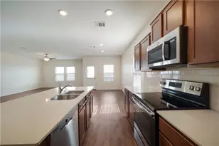 820 Kates Way, Hutto, TX 78634 - Photo 7