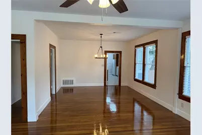 2842 Shoal Crest Avenue, Austin, TX 78705 - Photo 9