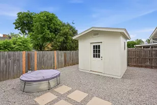 6804 Meadow Run, Austin, TX 78745 - Photo 33