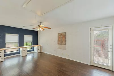 801 E 3rd Street, Georgetown, TX 78626 - Photo 21