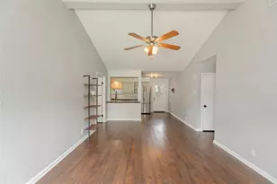 801 E 3rd St, Georgetown, TX 78626 - Photo 5