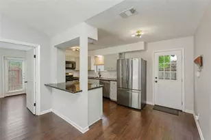 801 E 3rd St, Georgetown, TX 78626 - Photo 7