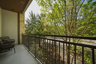 1900 Barton Springs Rd, Austin, TX 78704 - Photo 19