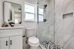 1200 E 52nd St, Austin, TX 78723 - Photo 11
