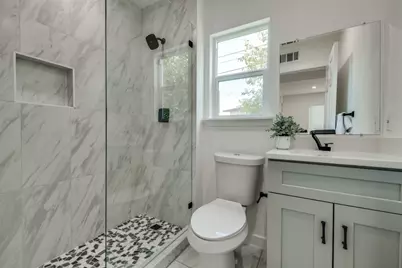 1200 E 52nd Street #204, Austin, TX 78723 - Photo 9