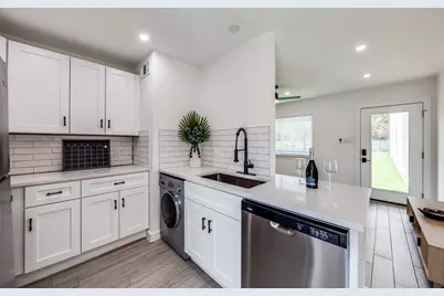 1200 E 52nd Street #204, Austin, TX 78723 - Photo 5