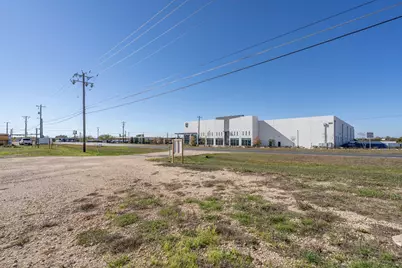 136 County Road 214, Liberty Hill, TX 78642 - Photo 7