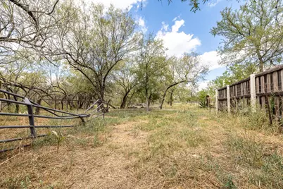 310 Union Hill Road, Luling, TX 78648 - Photo 15